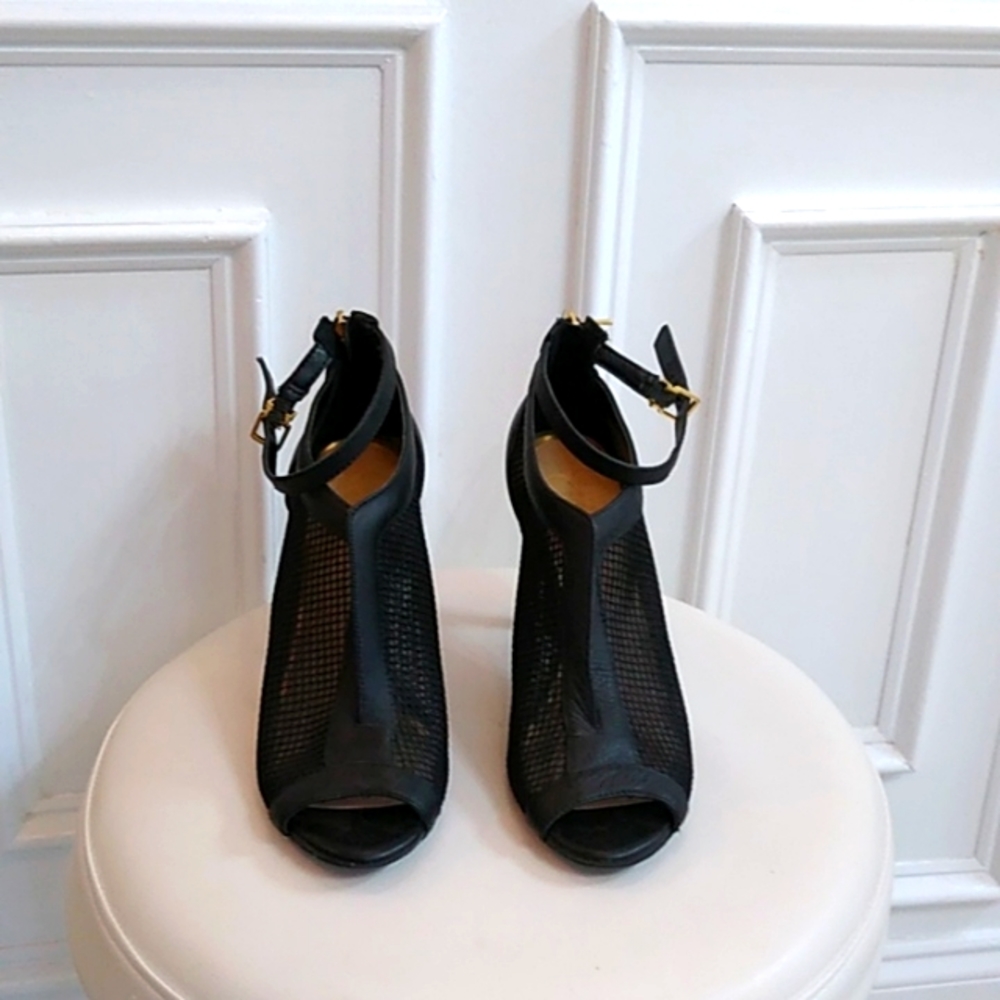 Jessica Simpson Black Mesh Heels